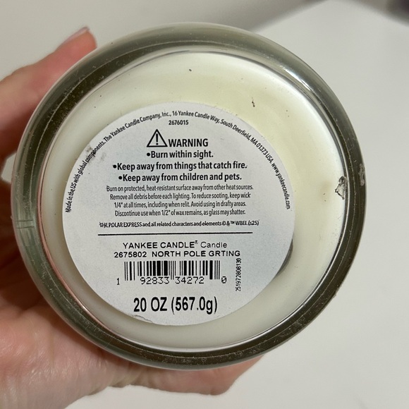 New Yankee Candle- North Pole Greetings - The Polar Express - Picture 2 of 4